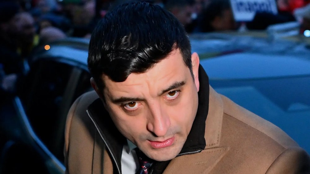 https://www.mikro-makro.net/romanya-asiri-sagci-trumpist-aday-george-simion-ilk-turda-ezici-bir-zafer-kazandi