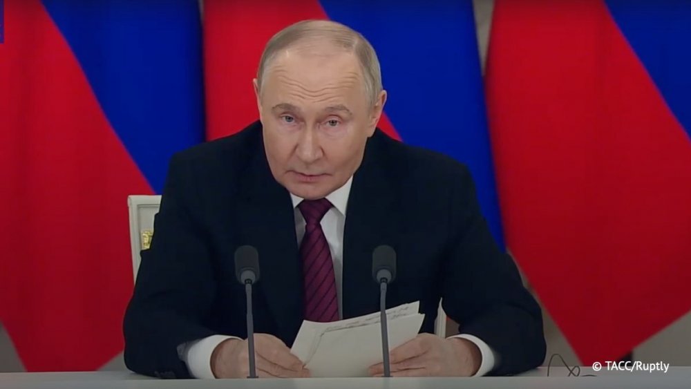 https://www.mikro-makro.net/putin-ateskes-olmadan-muzakere-istiyor