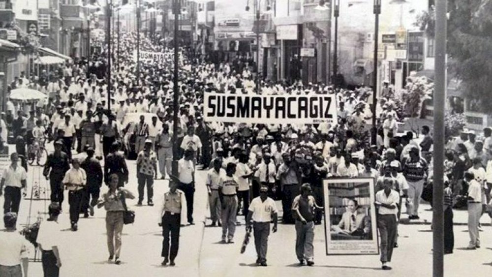 https://www.mikro-makro.net/gazeteci-yazar-kutlu-adali-29uncu-olum-yil-donumunde-anildi
