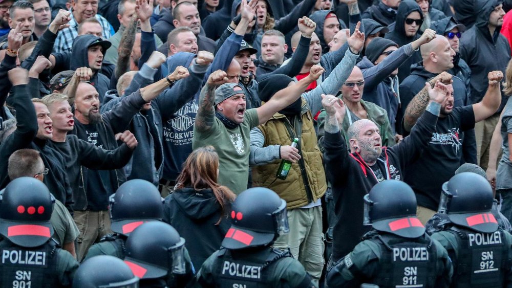 https://www.mikro-makro.net/sosyologlar-cagimizin-yukselen-siyasi-tehlikesine-dikkat-cekiyor-demokratik-fasizm