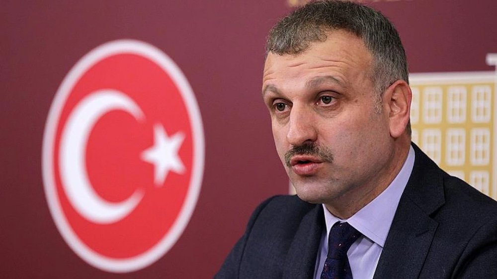 https://www.mikro-makro.net/tc-cumhurbaskani-basdanismani-bahcelinin-kktc-sozlerini-degerlendirdi-subliminal-mesaj