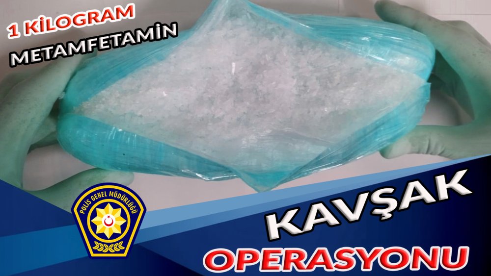 https://www.mikro-makro.net/kavsak-operasyonu-ile-1-kilo-uyusturucunun-piyasaya-surulmesi-engellendi