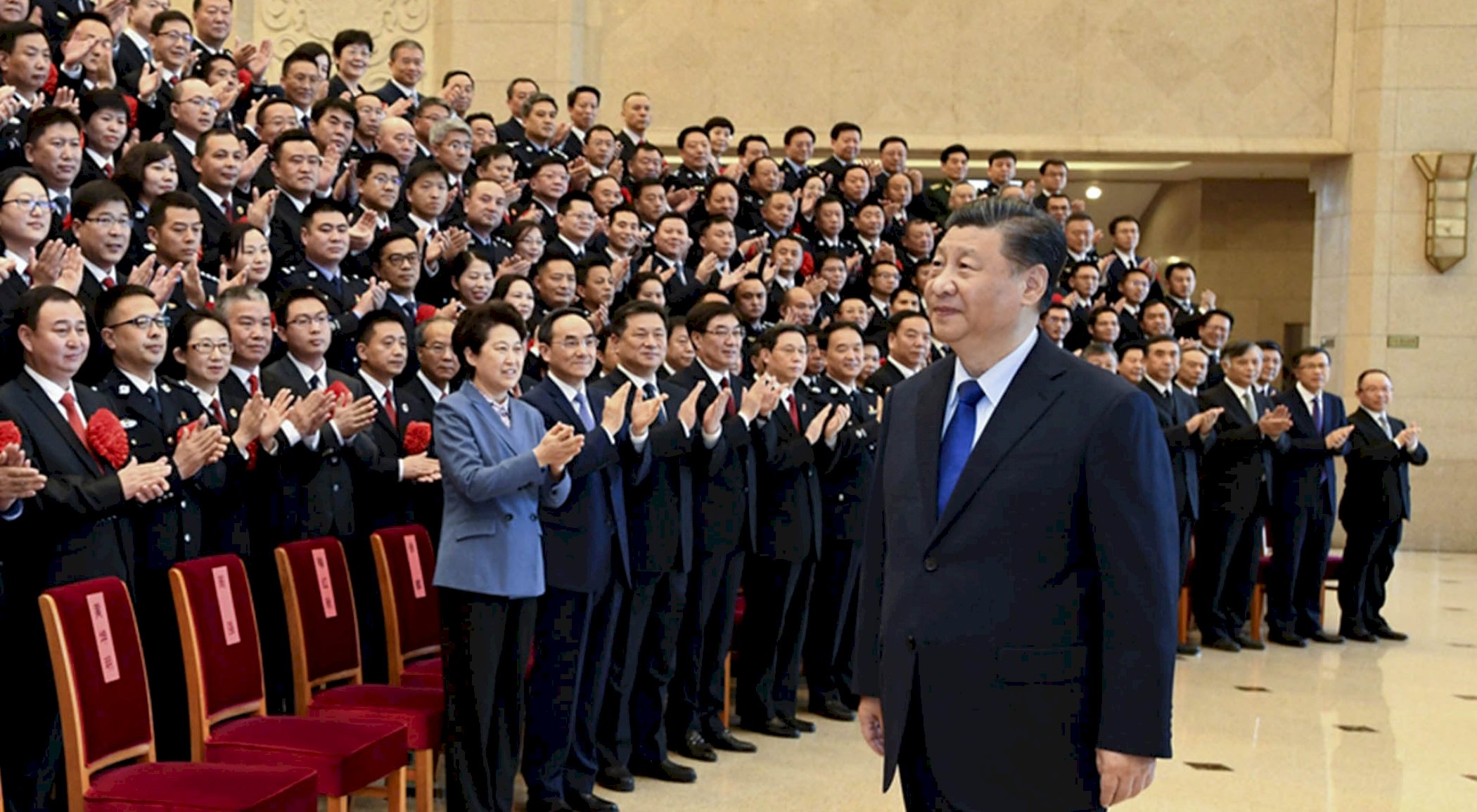 Выступление ансамбля китай. Первое выступление в китае. Председатель компартии китая си цзиньпин. Коммунистическая партия китая мао. Фестиваль в китае.
