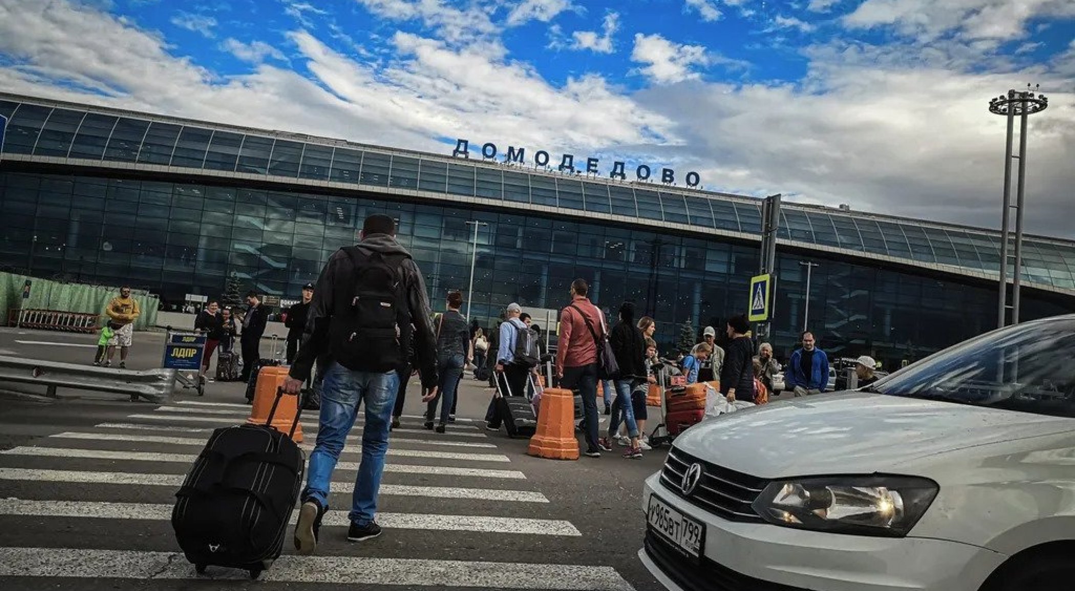 https://www.mikro-makro.net/rusyadan-kacan-kacana-moskovadan-istanbul-erivan-ve-bakuye-biletler-tukendi