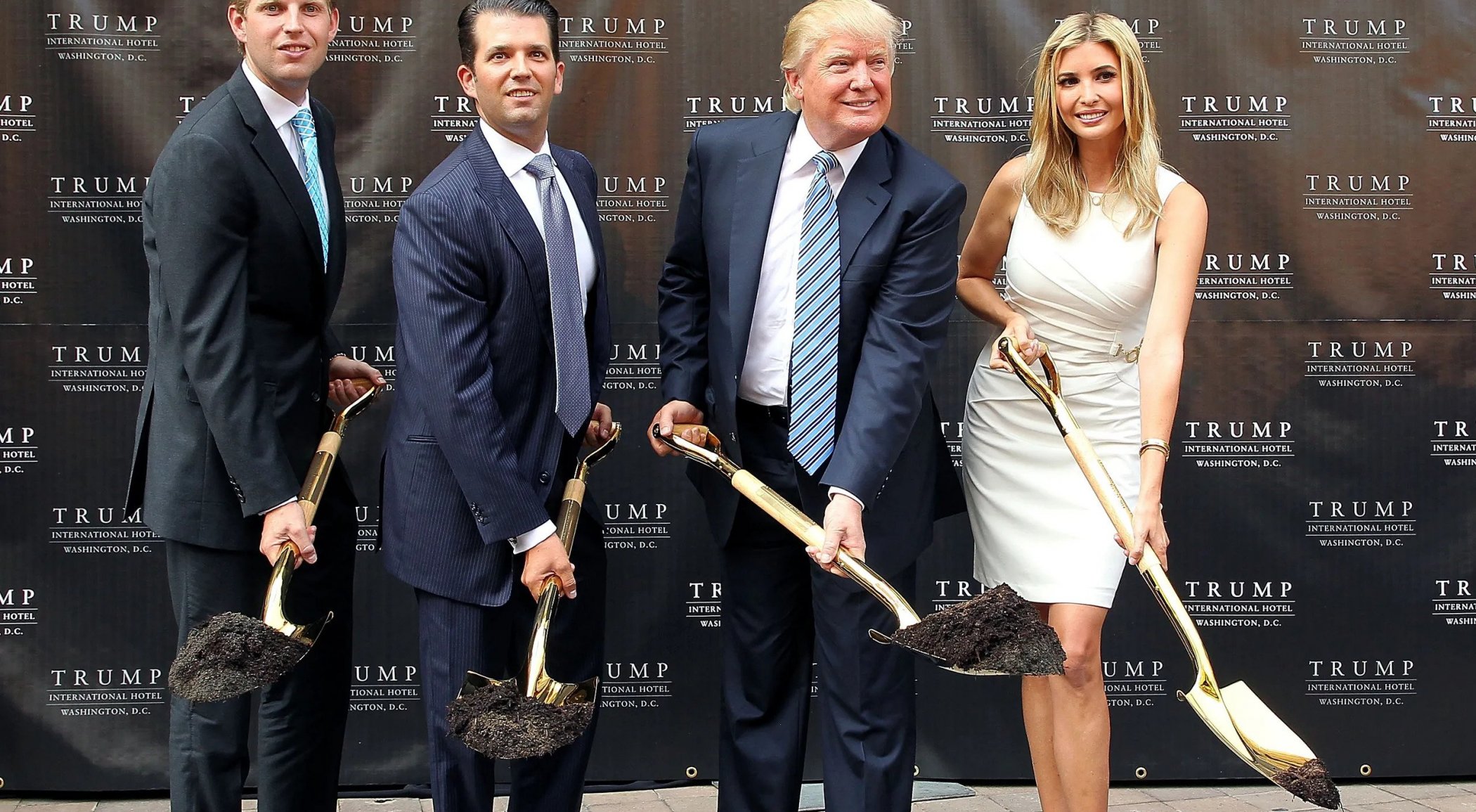 https://www.mikro-makro.net/trumpa-ve-3-cocuguna-dolandiricilik-davasi-acildi