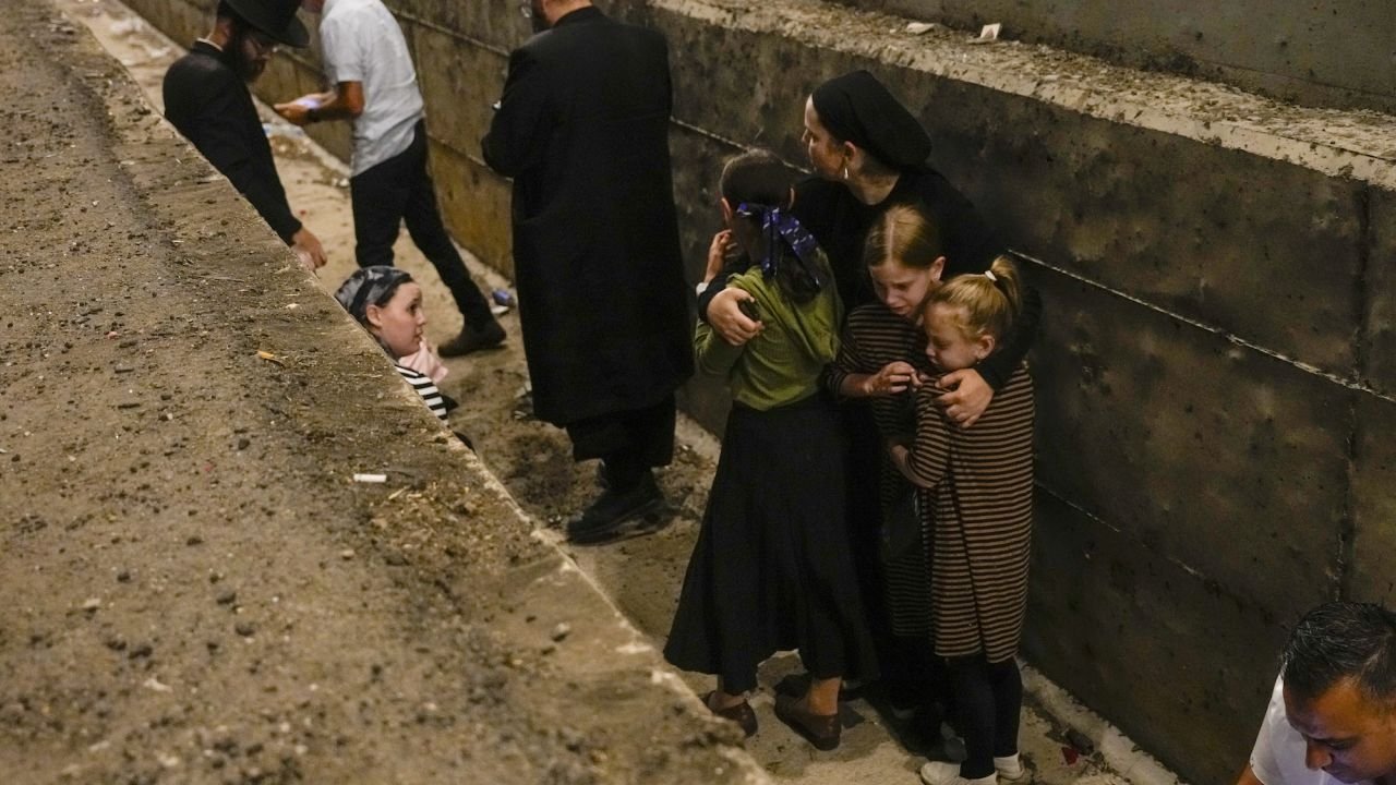 İran: 'Siyonist rejim karşılık vermeye cesaret ederse ezici bir yanıt gelecektir'