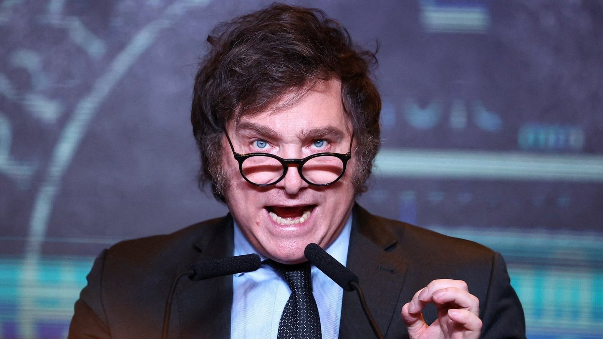 Trump’tan sevdiği Arjantin liderine seçim öncesi 20 milyar dolarlık can simidi