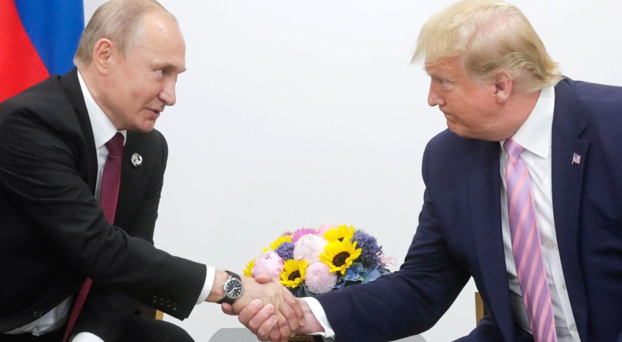 Zelenski’den önce Putin’le görüşen Trump,  ‘iyi ve çok verimli bir telefon görüşmesi’ yaptığını duyurdu