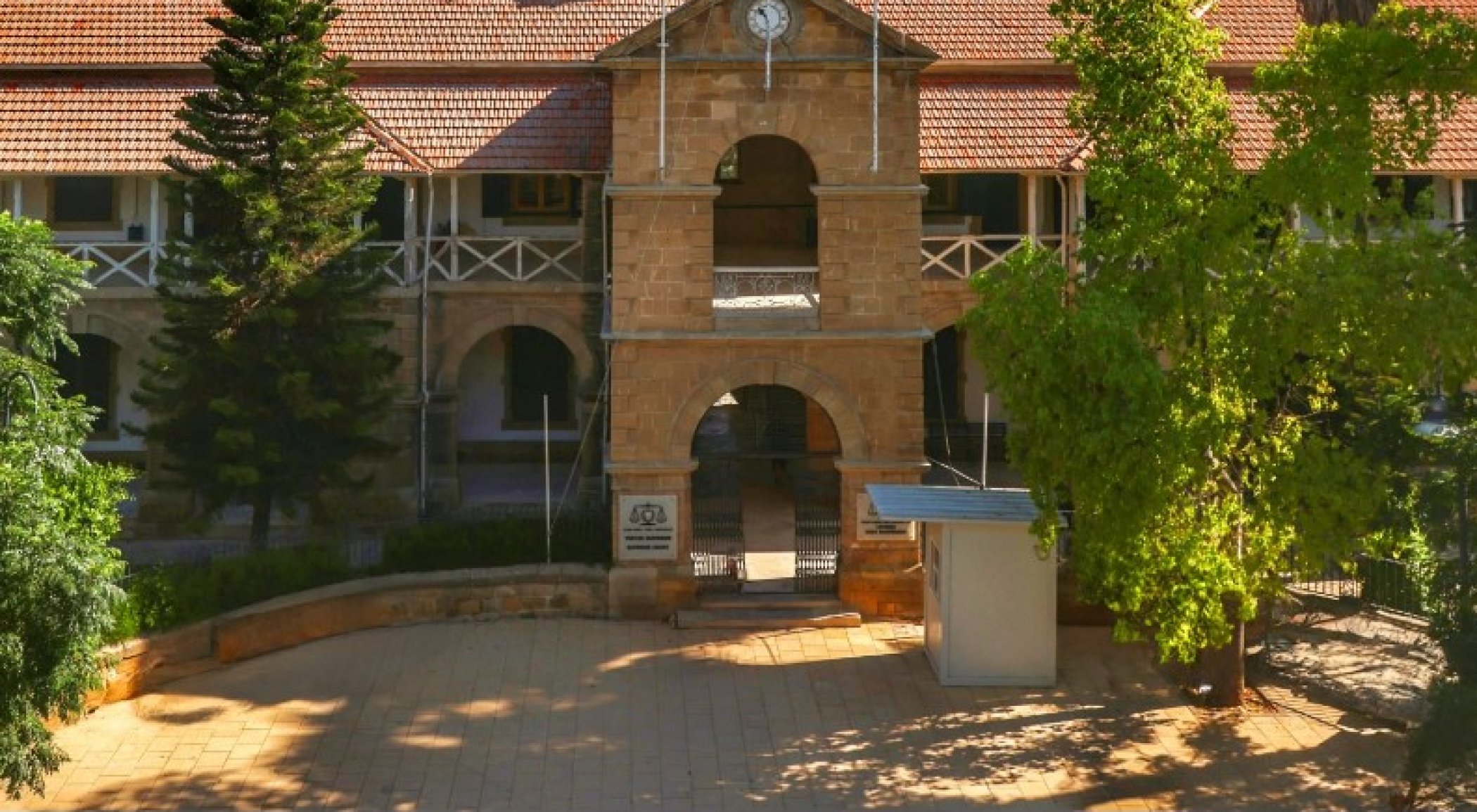  Oto galerideki silahlı saldırı: A.K. ve B.A. 7 gün daha tutuklu kalacak